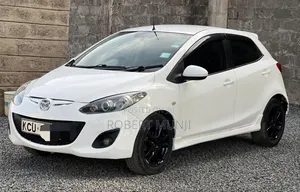 Mazda Demio 2012