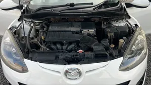Mazda Demio 2012