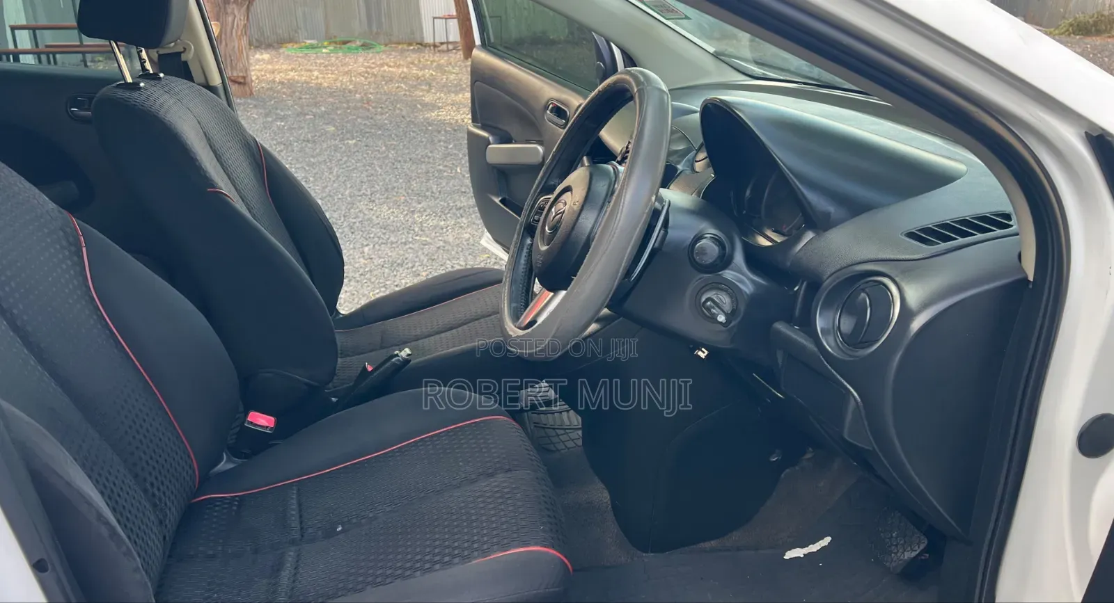 Mazda Demio 2012