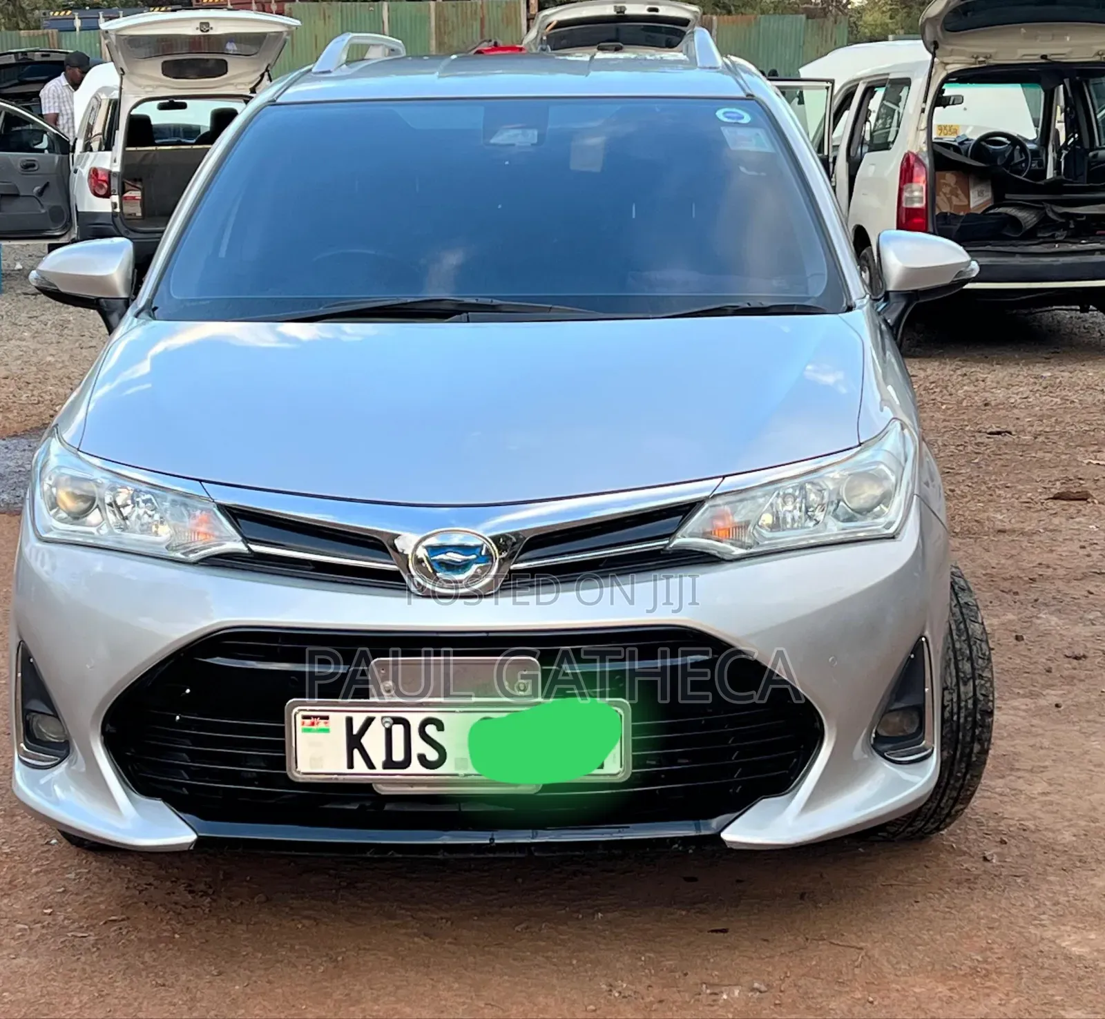 Toyota Corolla Fielder 2018 Silver
