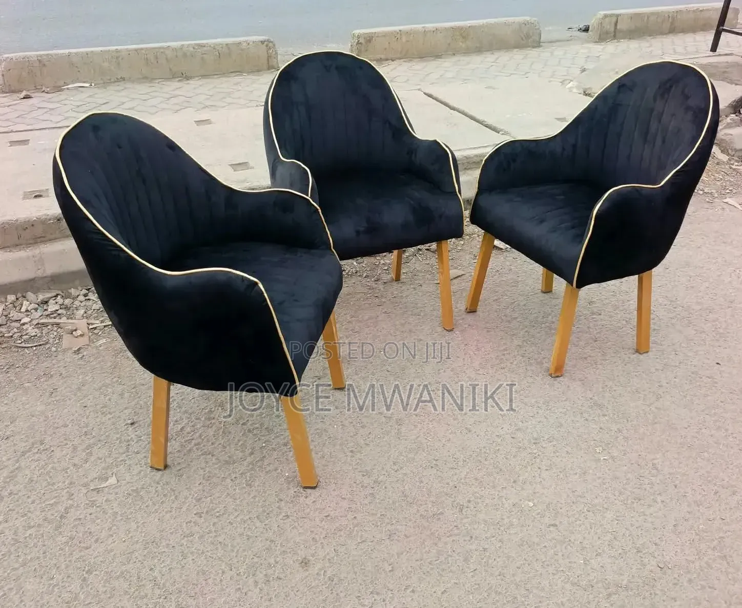 Luxury Manicure Seats or Styling Seats, Black and Gold