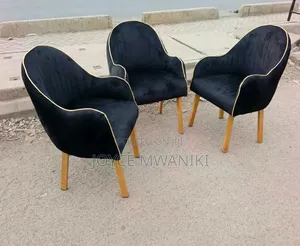 Luxury Manicure Seats or Styling Seats, Black and Gold