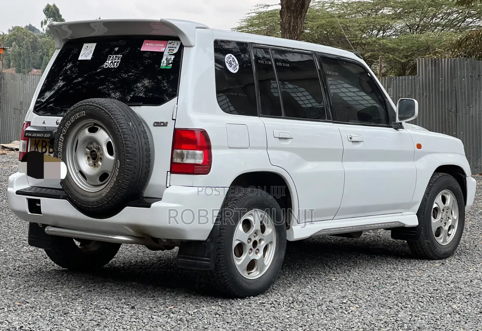 Mitsubishi Pajero IO 2000 White