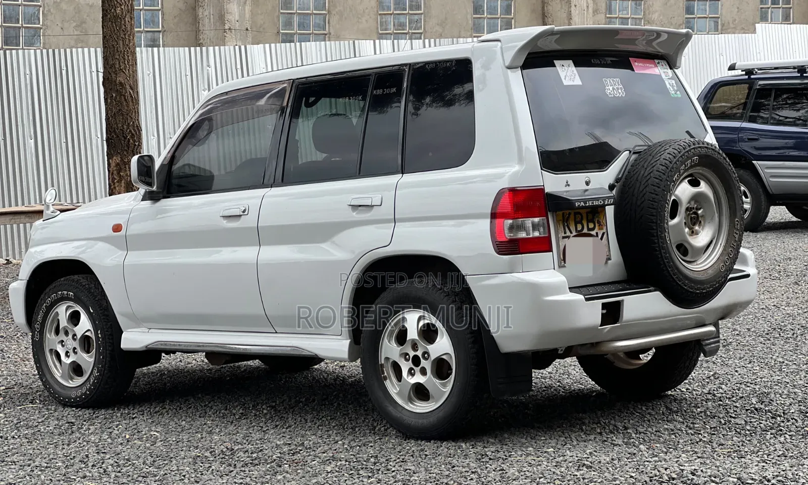 Mitsubishi Pajero IO 2000 White