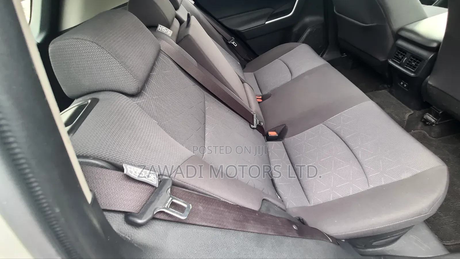 Toyota RAV4 2019 White