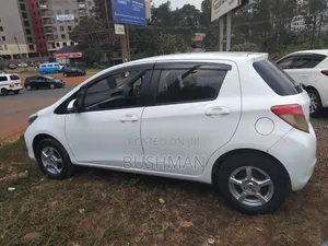 Toyota Vitz 2013 White