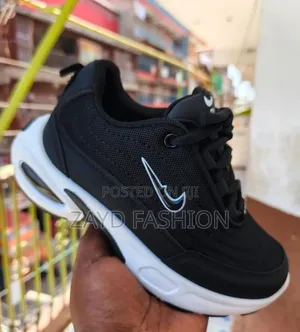 Kids Black Nike Airmax Portal