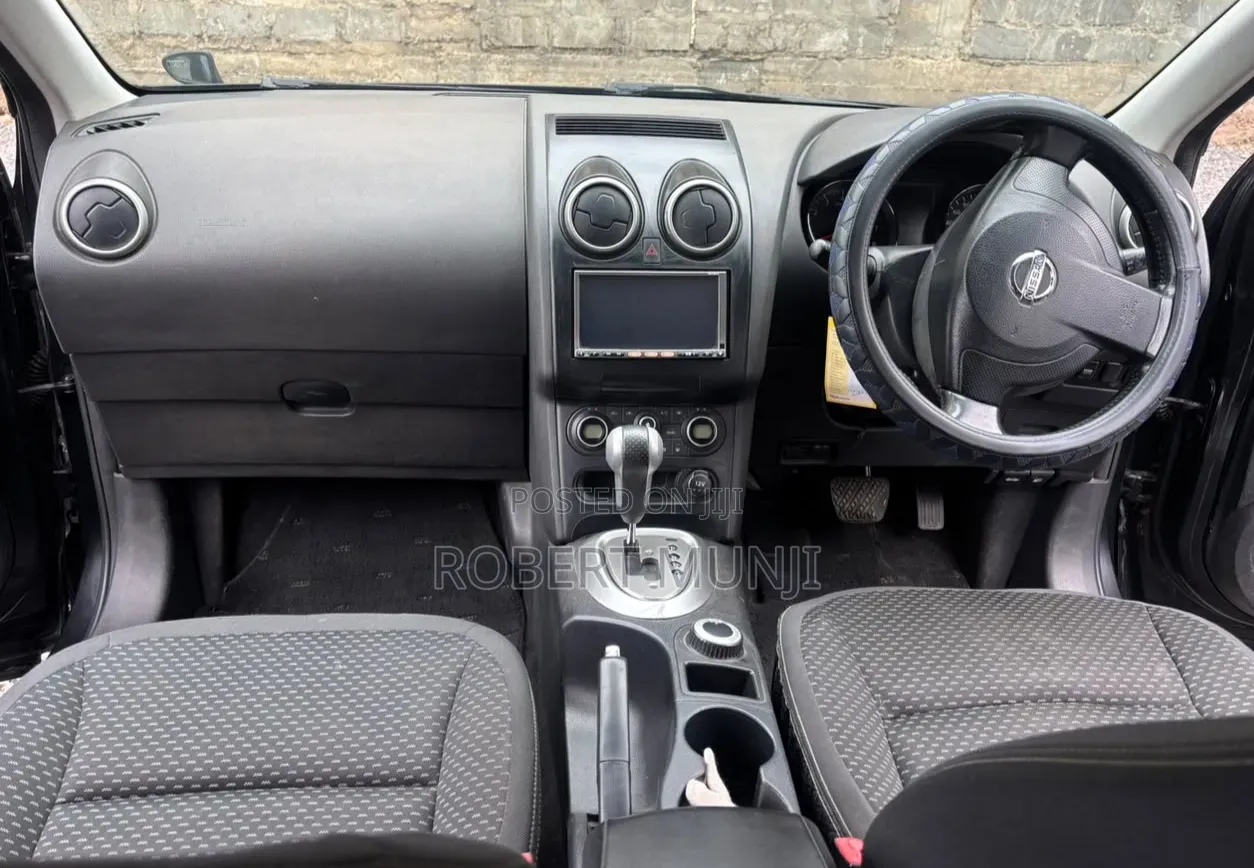 Nissan Dualis 2010 Black