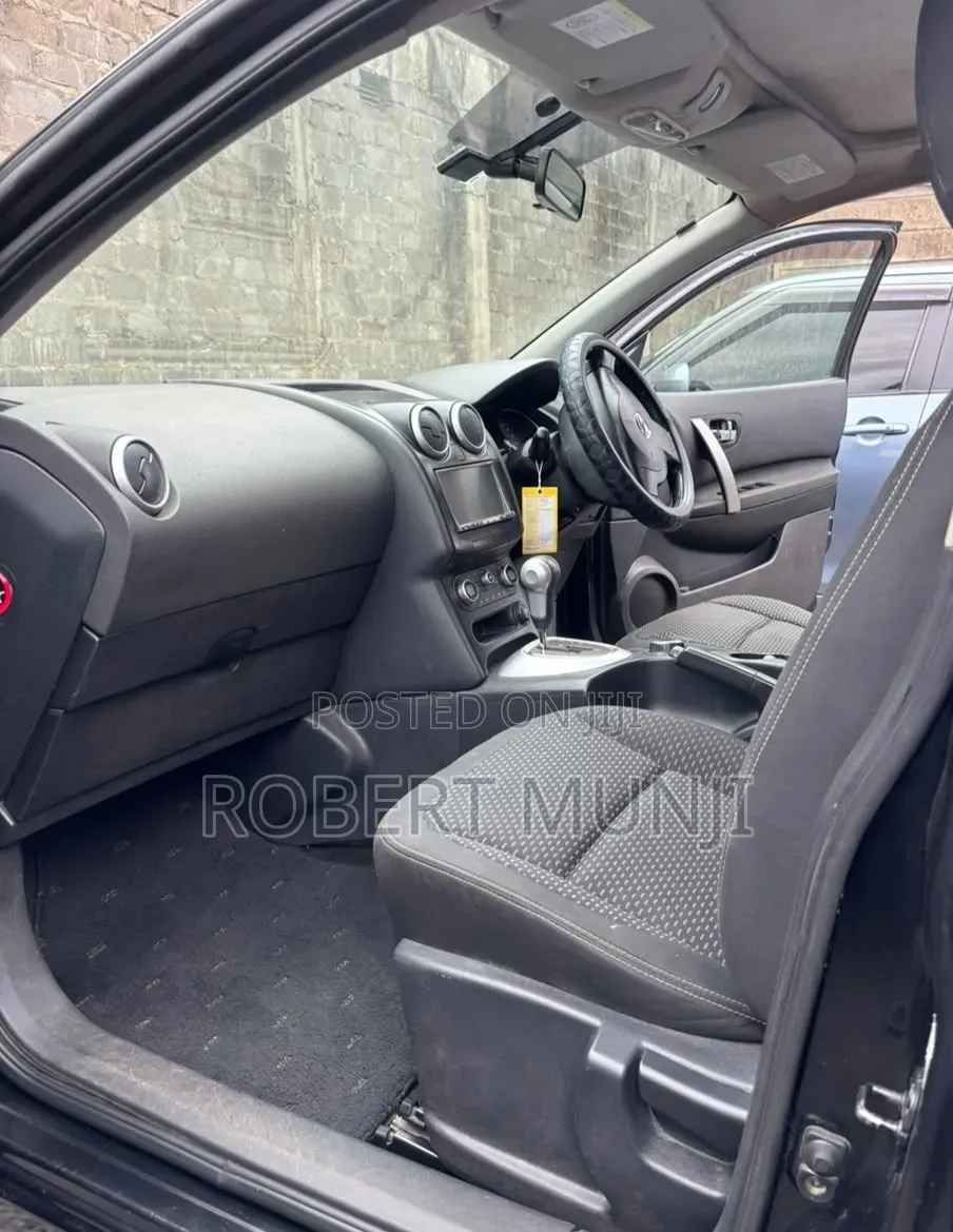 Nissan Dualis 2010 Black