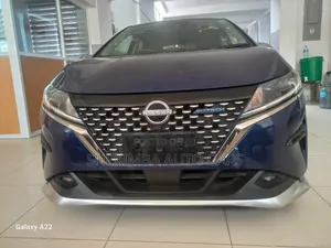 Nissan Note 1.2 Hybrid 2022 Blue
