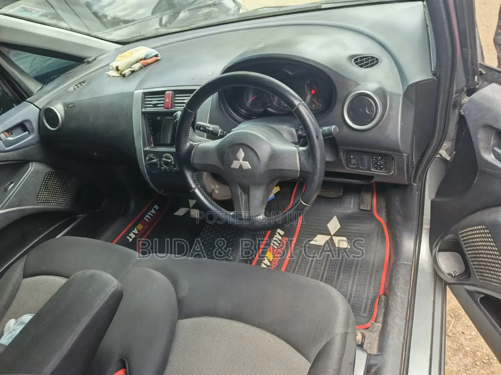 Mitsubishi Colt Plus 2012 Gray