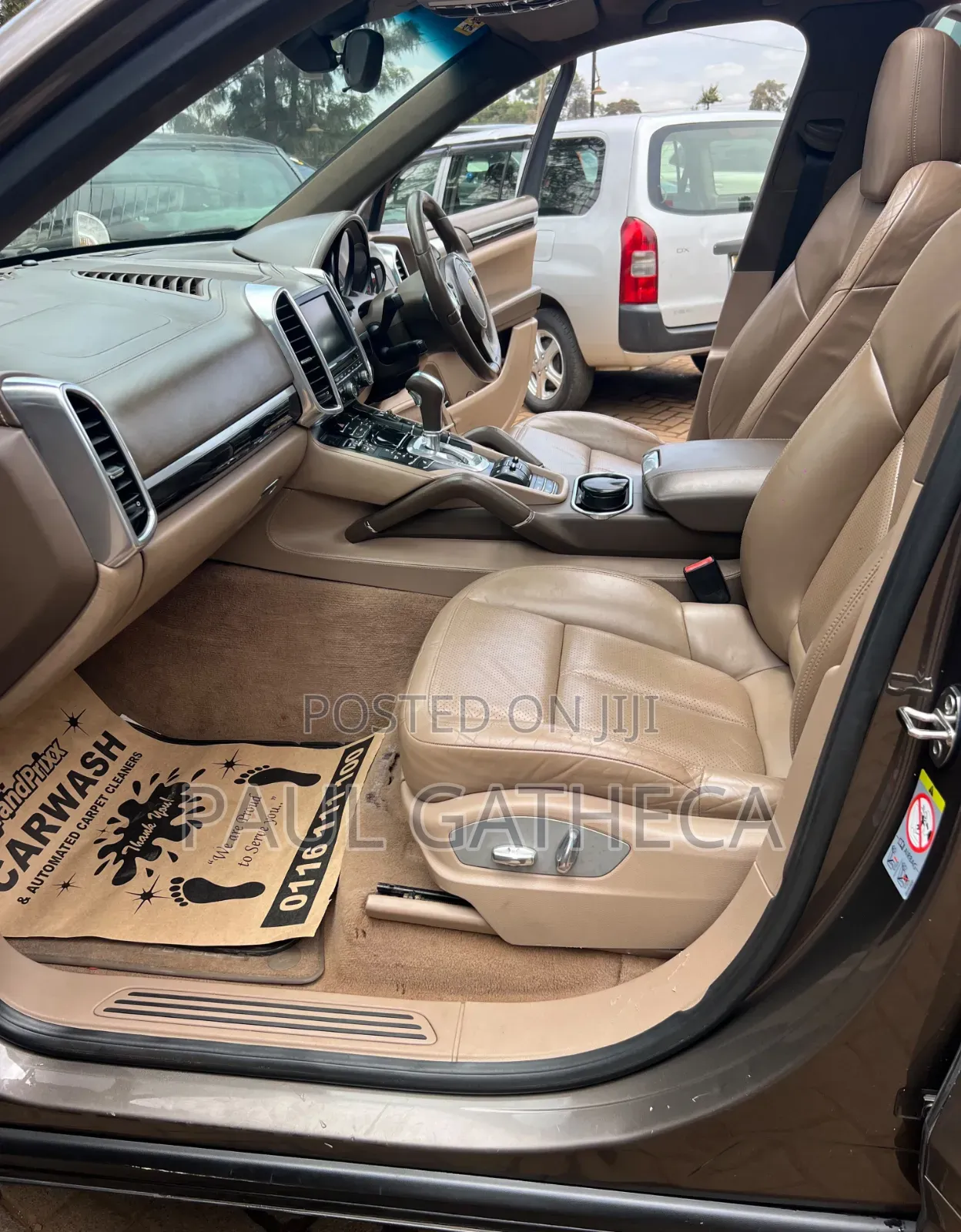 Porsche Cayenne 2014 Gold