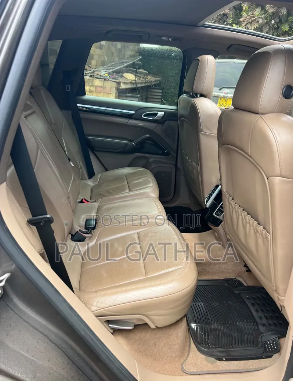 Porsche Cayenne 2014 Gold