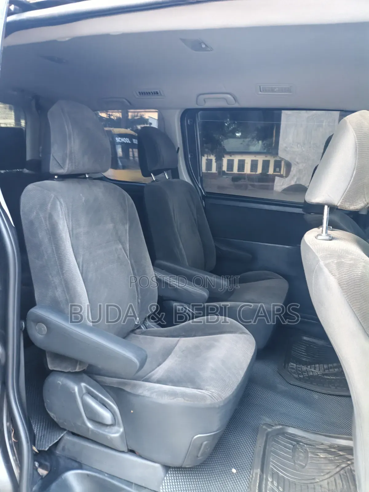 Toyota Noah 2011 Gray