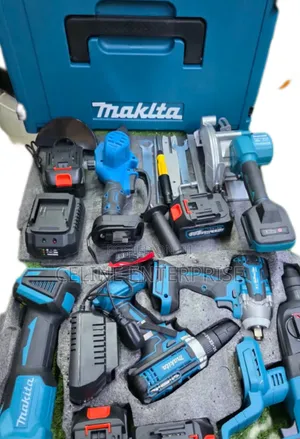Makita Drill and Impact Driver Combo