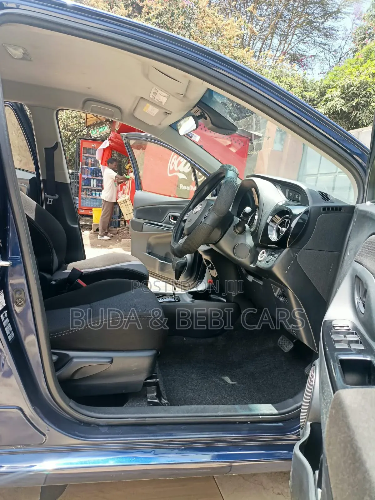 Toyota Vitz 2018 Blue