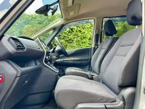 Nissan Serena 2018 Gray