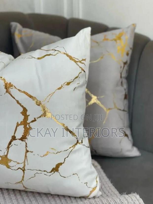 Decorative Throw Pillows for Studios - thumbnail 2
