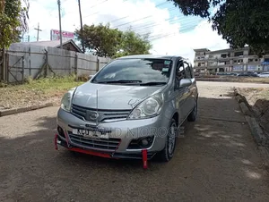 Nissan Note 2012 Silver