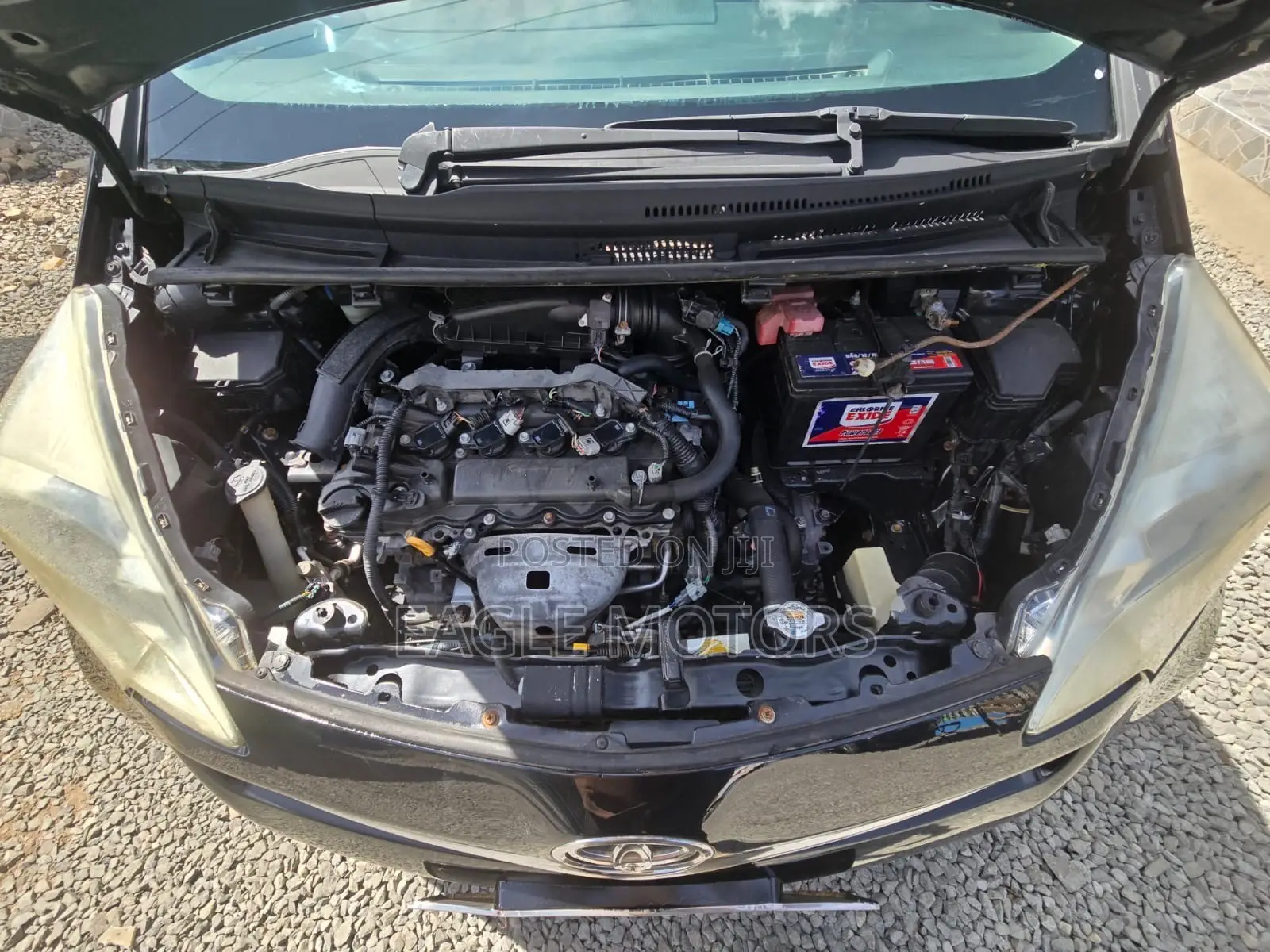 Toyota Ractis 2012 Black