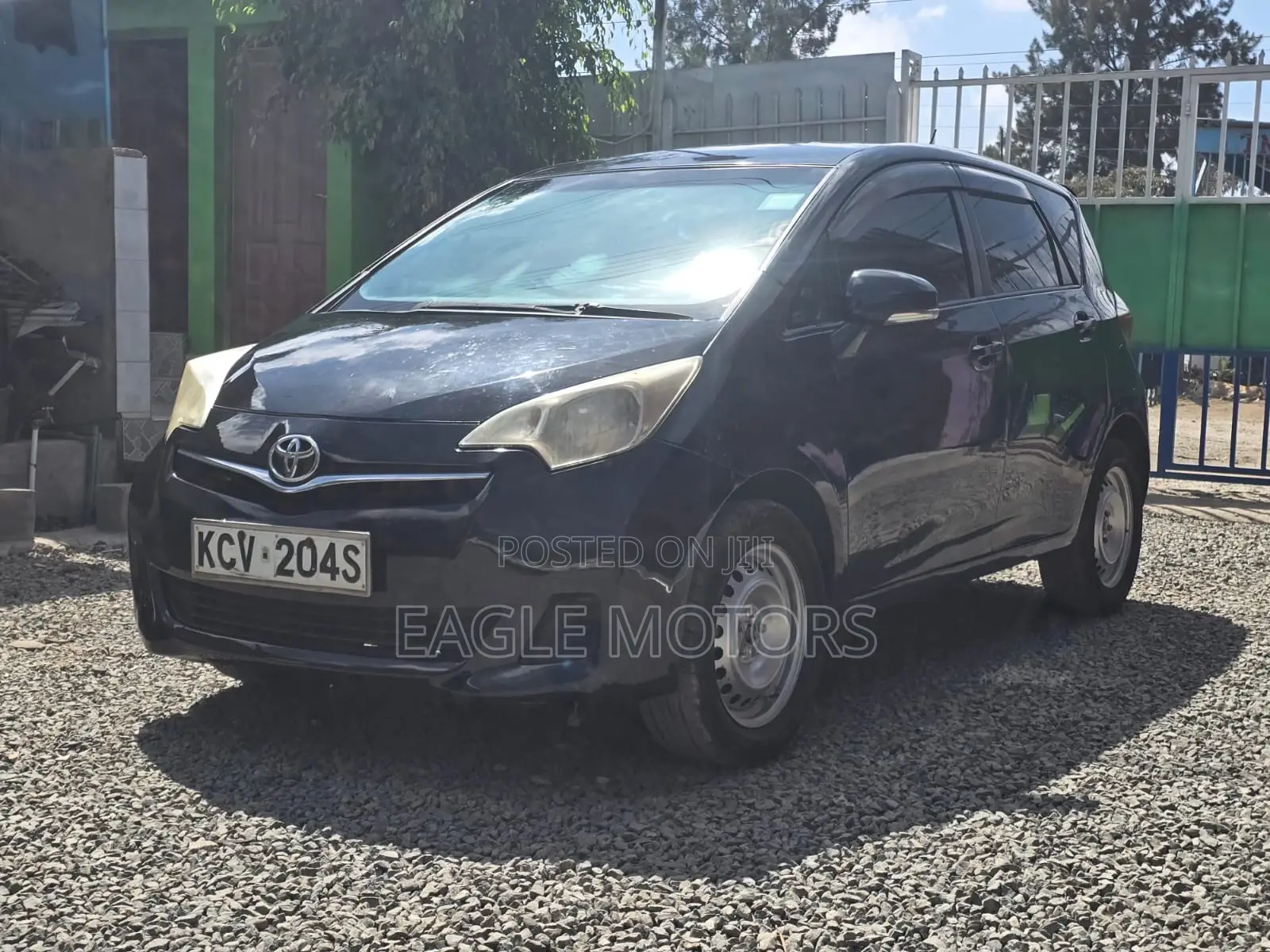 Toyota Ractis 2012 Black