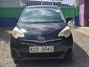 Toyota Ractis 2012 Black