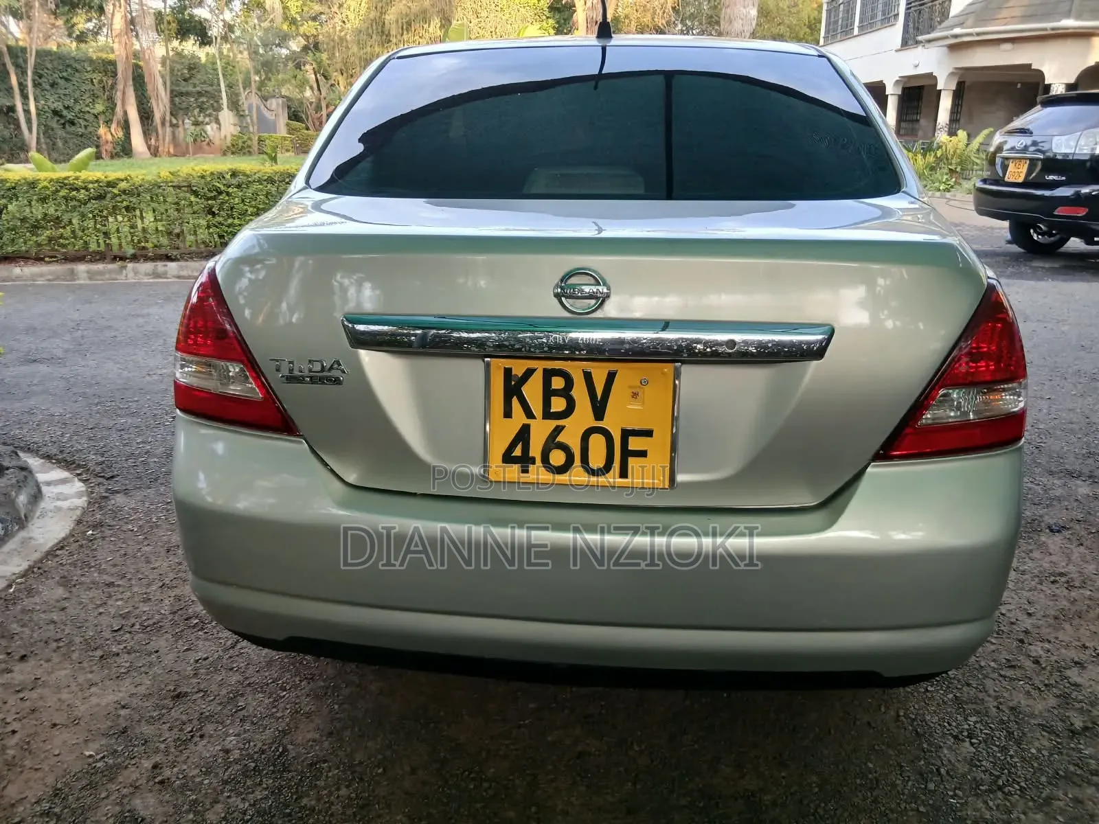Nissan Tiida 2006 Gold