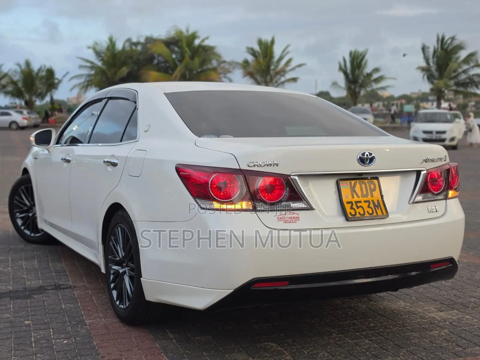 Toyota Crown 2017 White