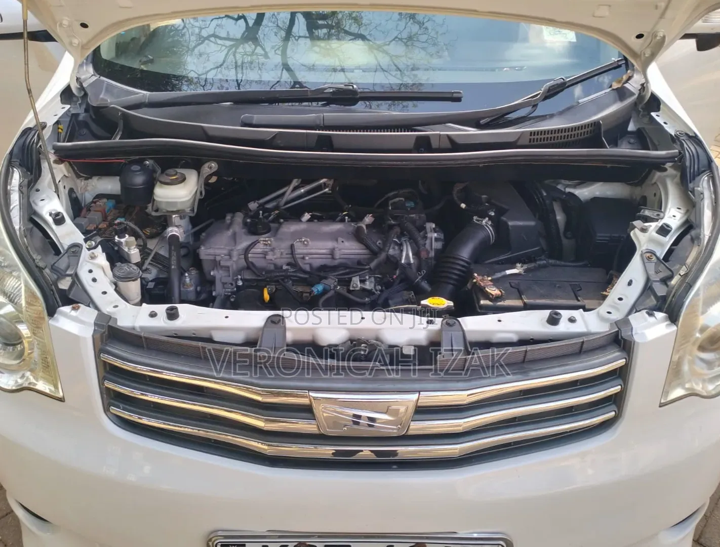 Toyota Noah 2011 White