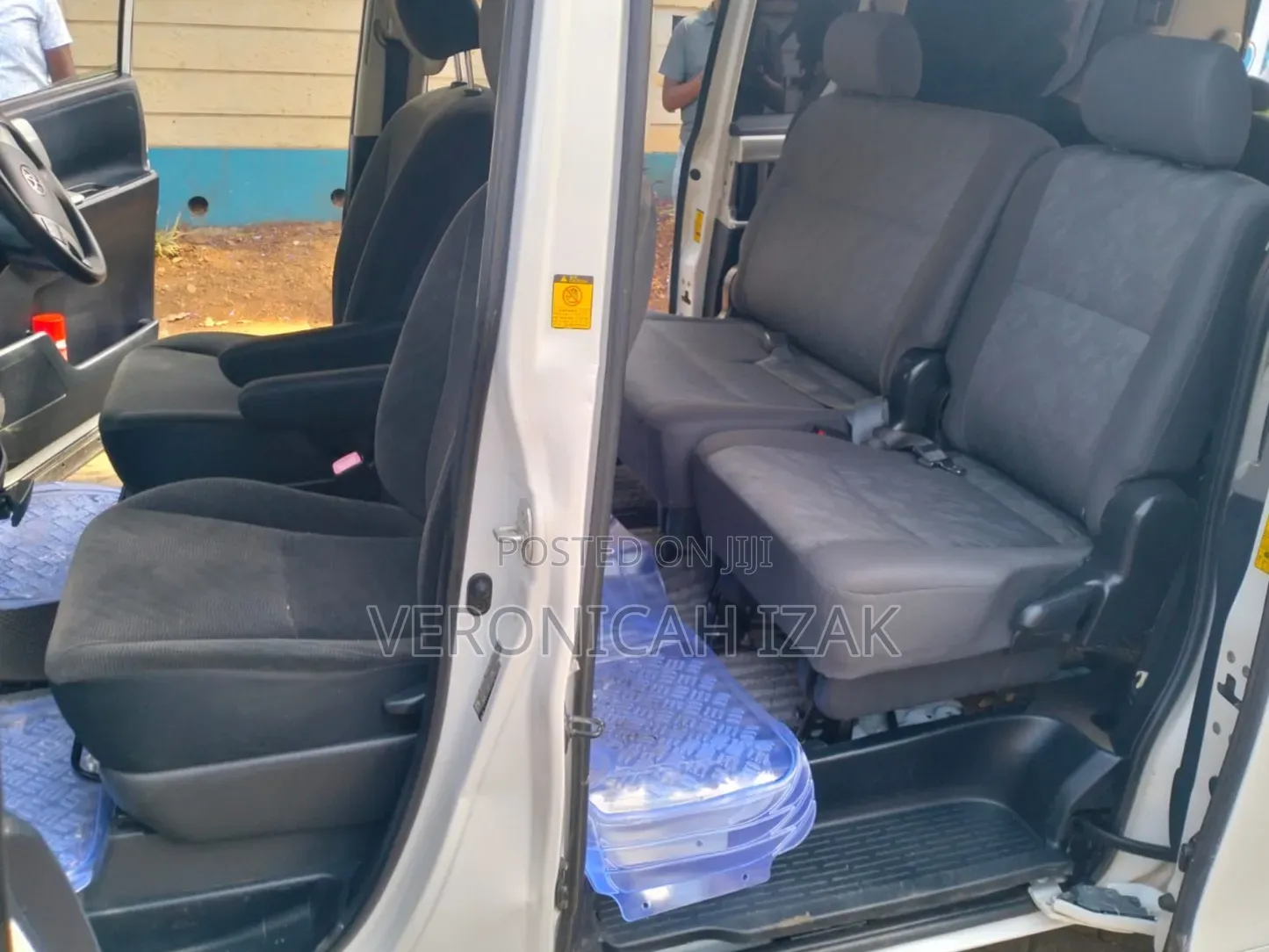 Toyota Noah 2011 White