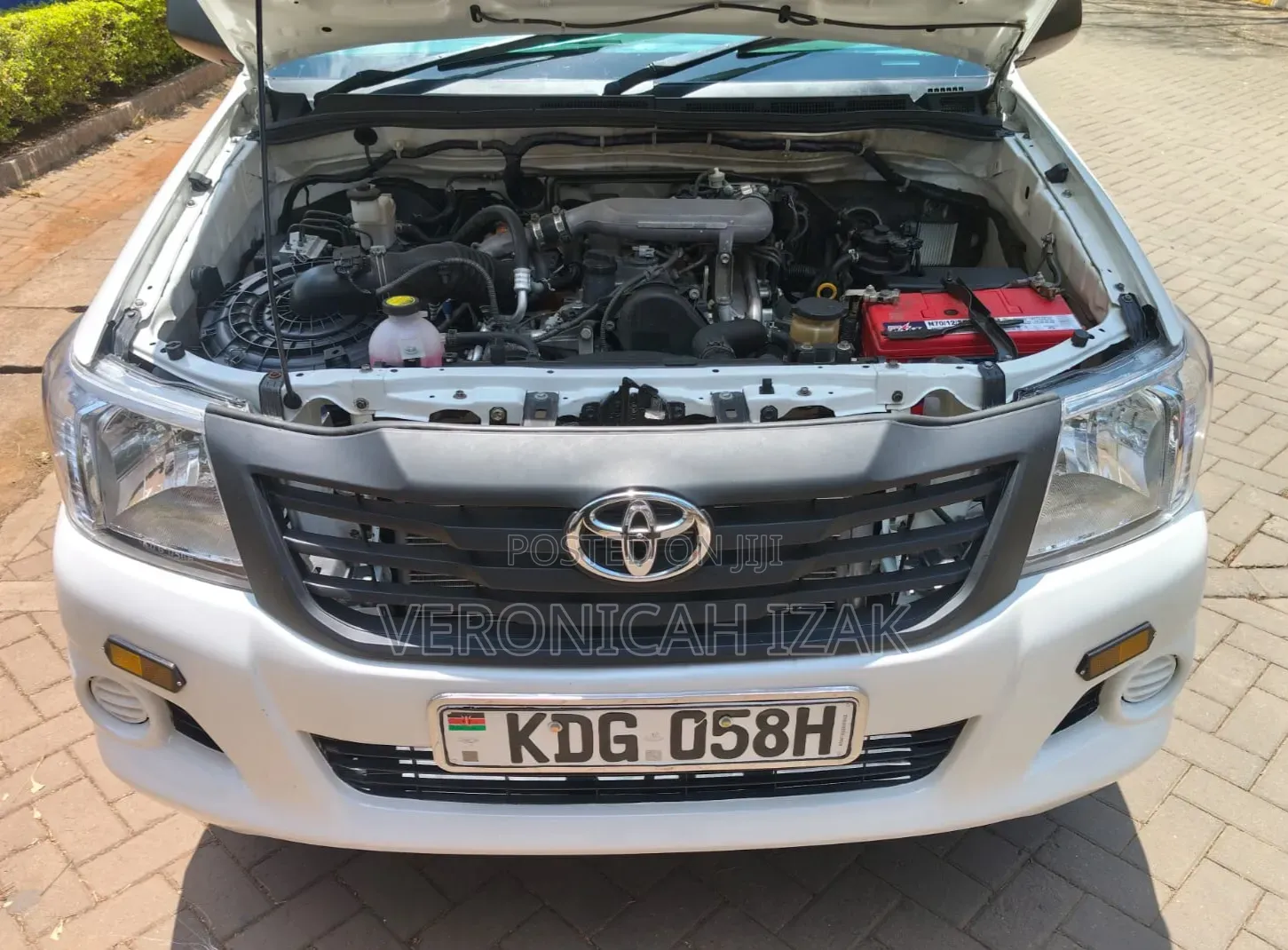 Toyota Hilux 2014 White