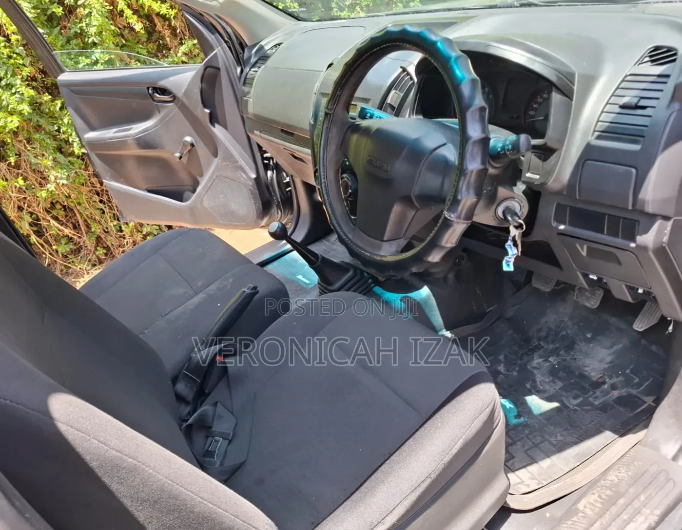 Isuzu D-MAX 2021 Gray