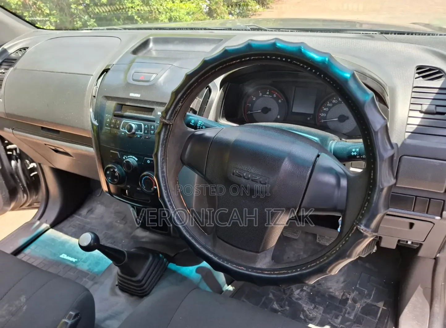 Isuzu D-MAX 2021 Gray