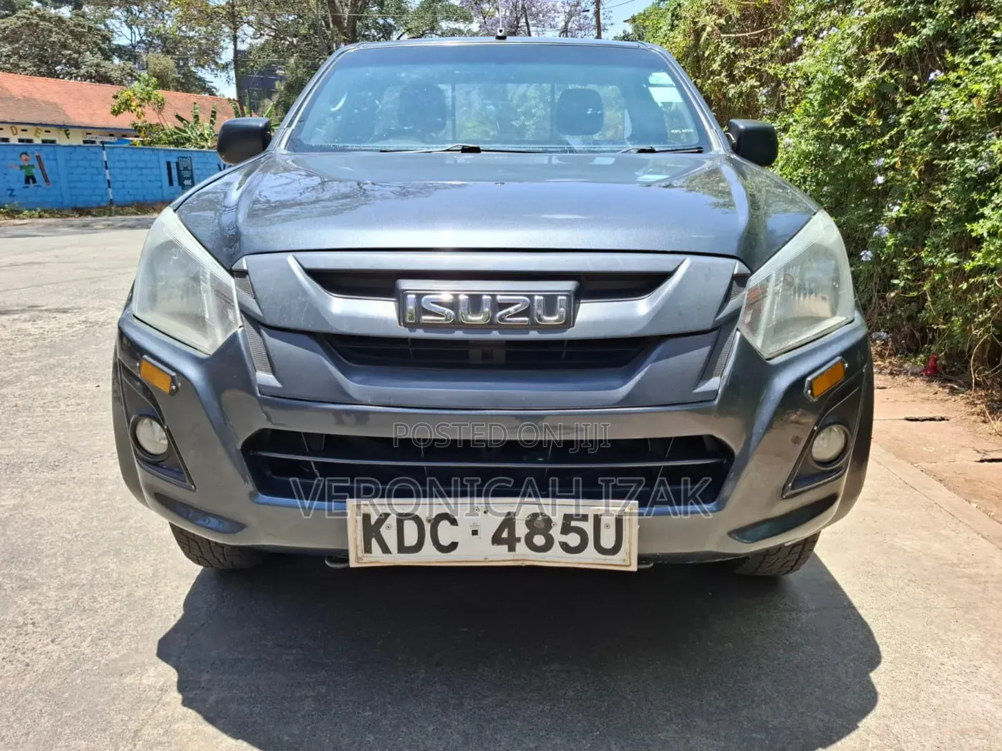Isuzu D-MAX 2021 Gray