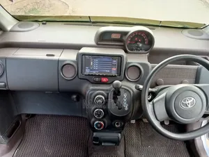 Toyota Spade 2015 Gray