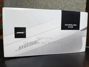 Bose SoundLink Flex Bluetooth Portable Speaker - White