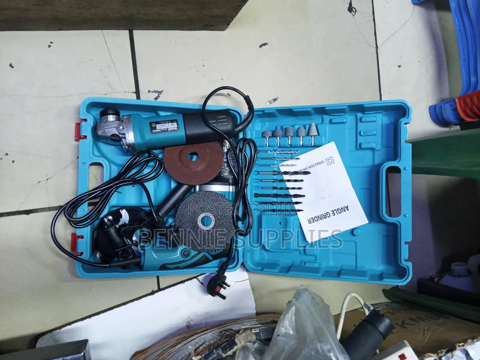 Makita Combo Drill and Angle Grinder