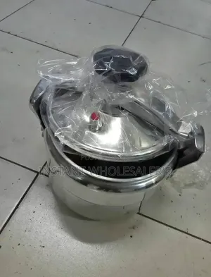 Pressure Cooker 11L Quality Appliance