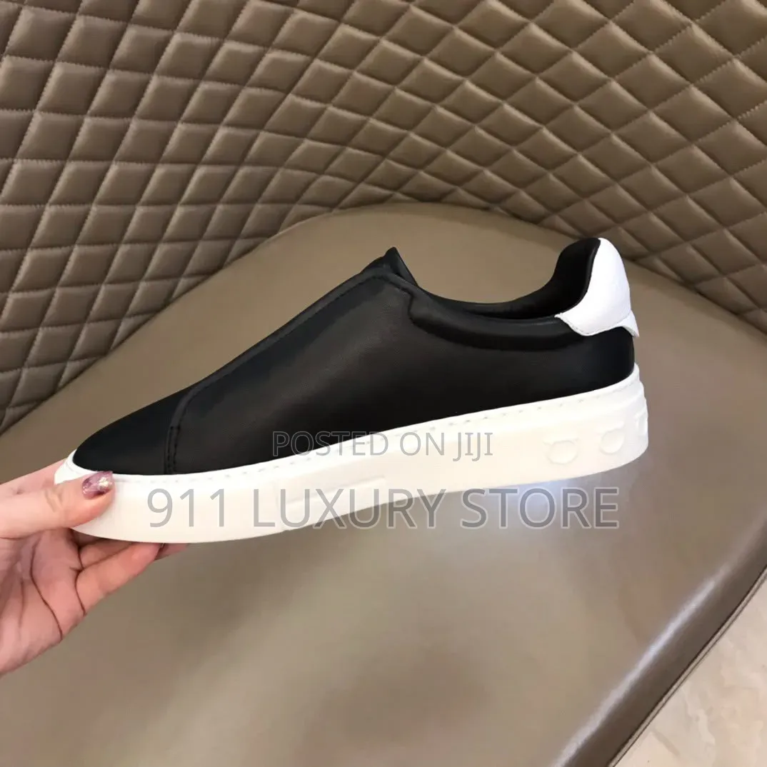 Salvatore Ferragamo Gancini Sneakers