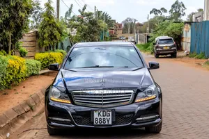 Mercedes-Benz C200 2014 Black