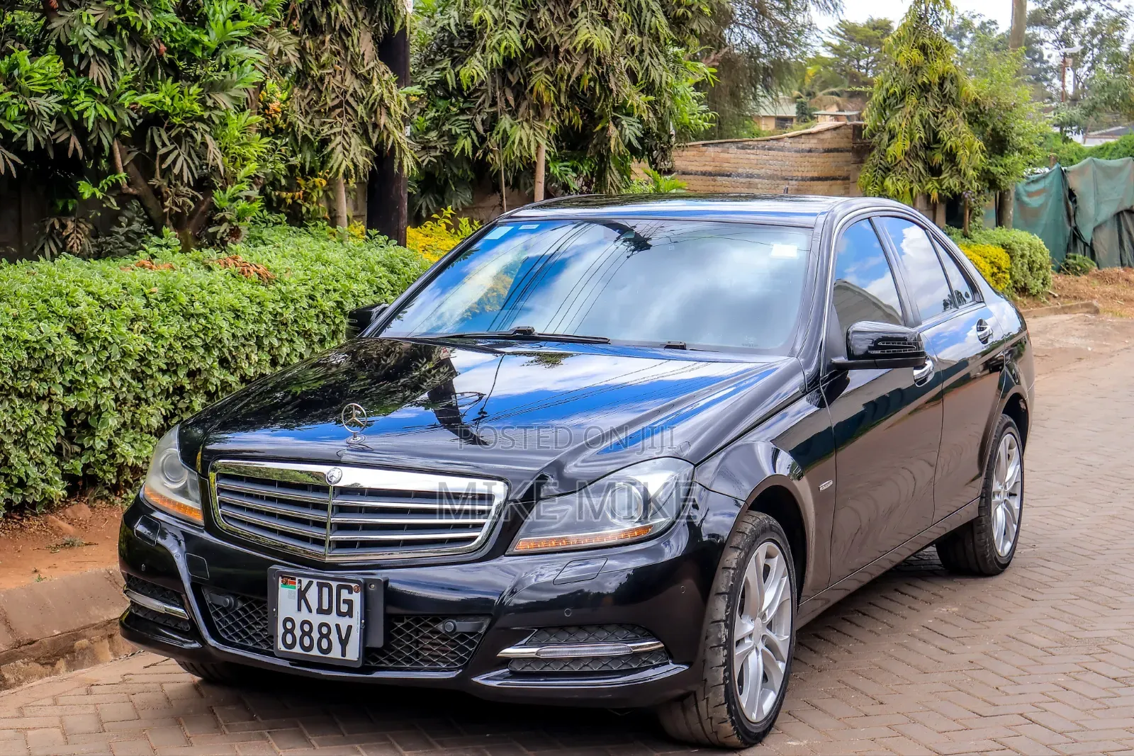 Mercedes-Benz C200 2014 Black
