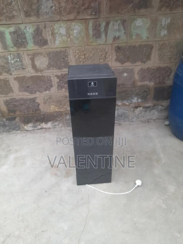 Water Dispenser - thumbnail 2