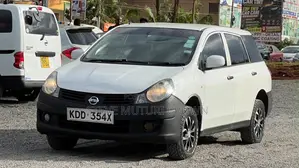 Nissan Advan 2015 White