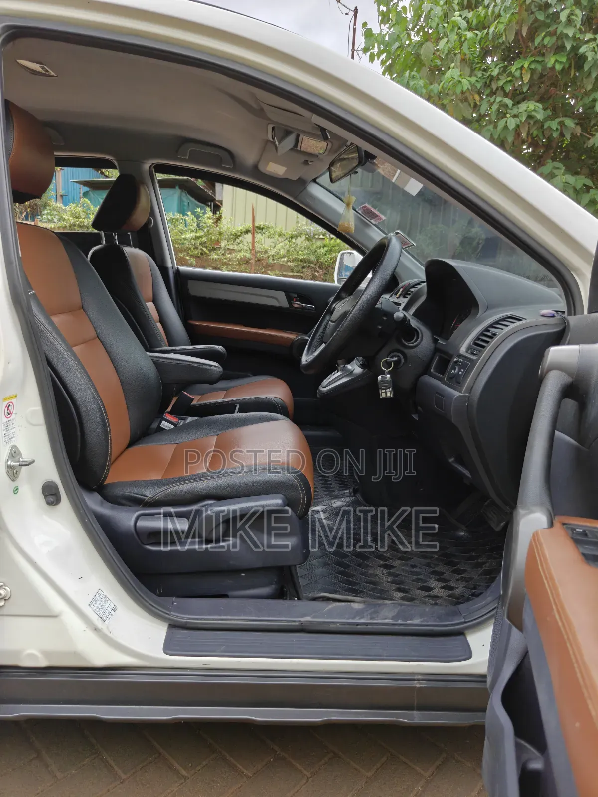 Honda CR-V 2011 White