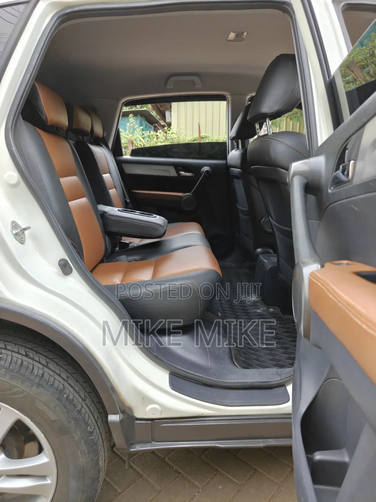Honda CR-V 2011 White