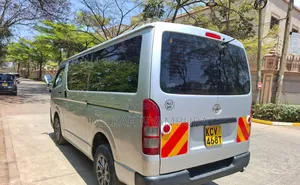 Toyota HiAce 2012 Silver
