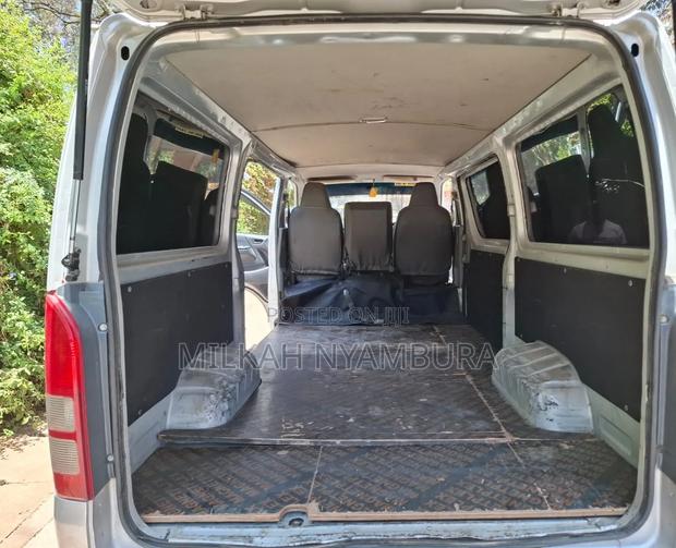 Toyota HiAce 2012 Silver - thumbnail 7
