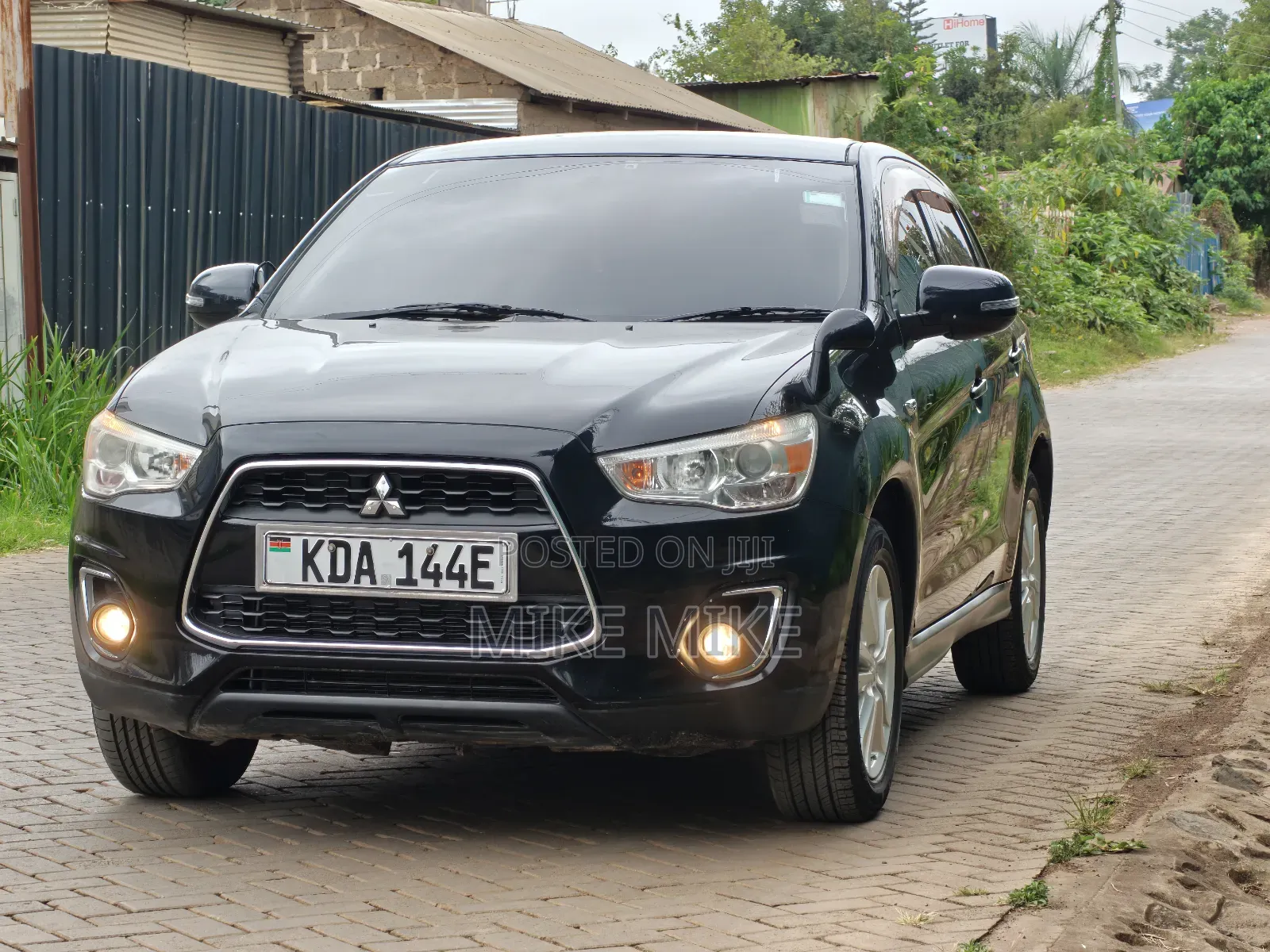 Mitsubishi RVR 2013 Black