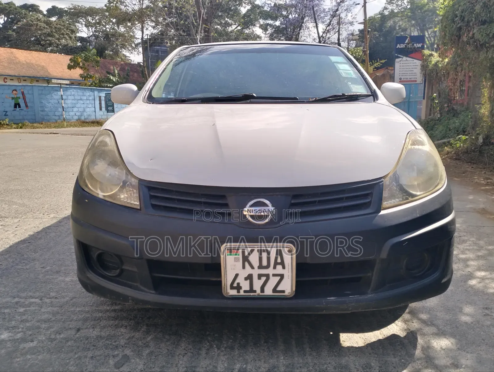 Nissan Advan 2013 White