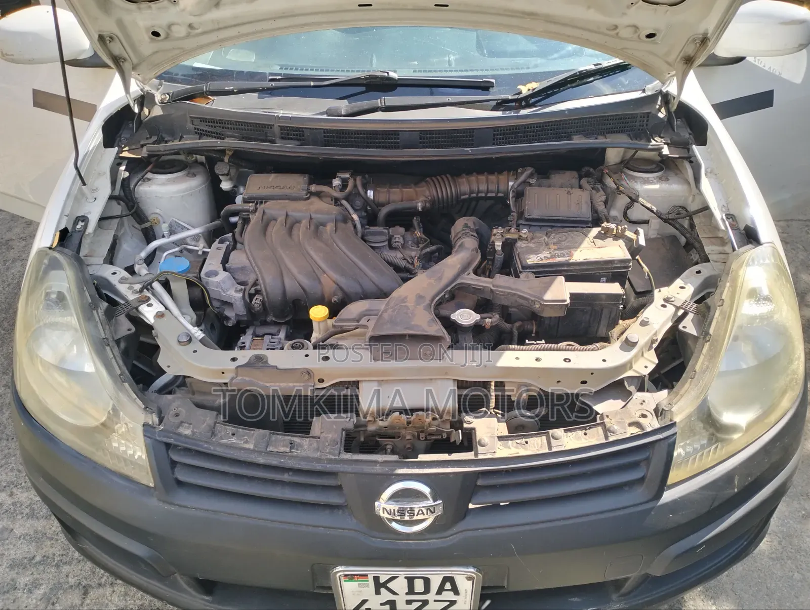 Nissan Advan 2013 White